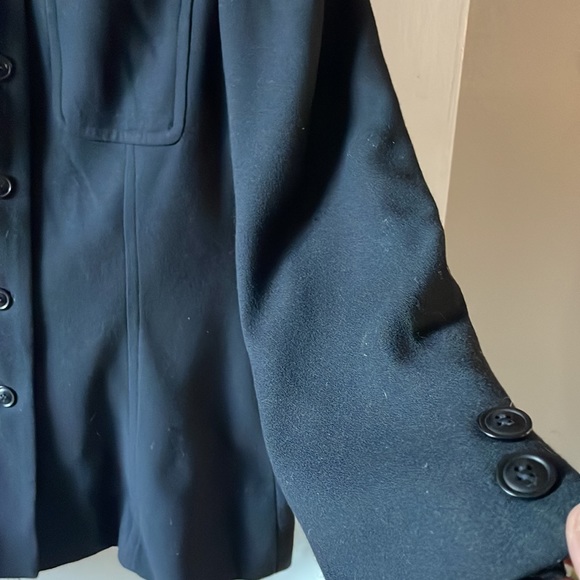 Vintage 81st & Park Black Blazer, lined w/thin shoulder pads - Picture 3 of 6